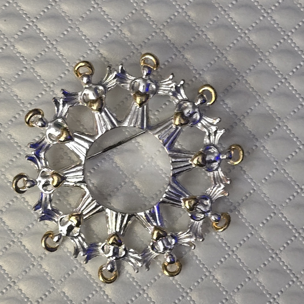 AVON Angels Wreath Brooch Gold Silver Tone Halos Hearts Christmas